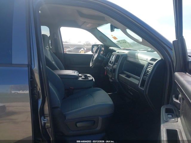2018 RAM 1500 EXPRESS 4X4 6'4 BOX 5