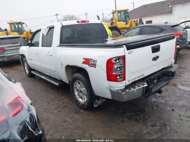 CHEVROLET SILVERADO 1500 - 3