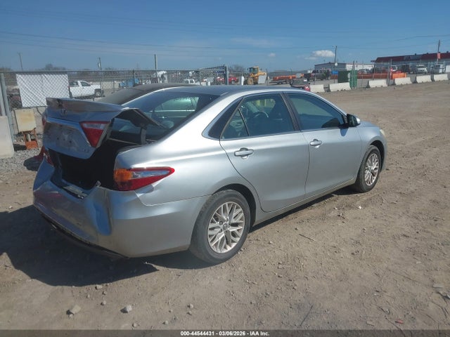 TOYOTA CAMRY - 4
