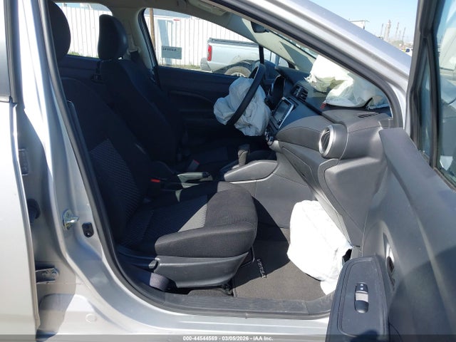 2024 Nissan VERSA 1.6 S 照片 5