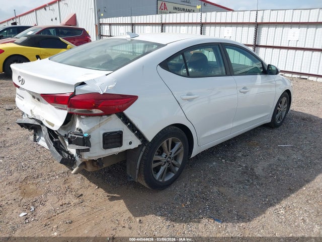 HYUNDAI ELANTRA SEL - 4