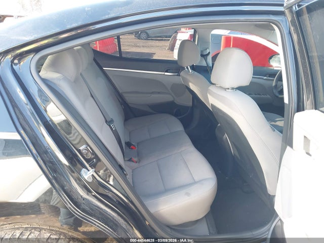 HYUNDAI ELANTRA SE - 8