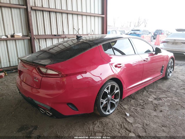 KIA STINGER - 4