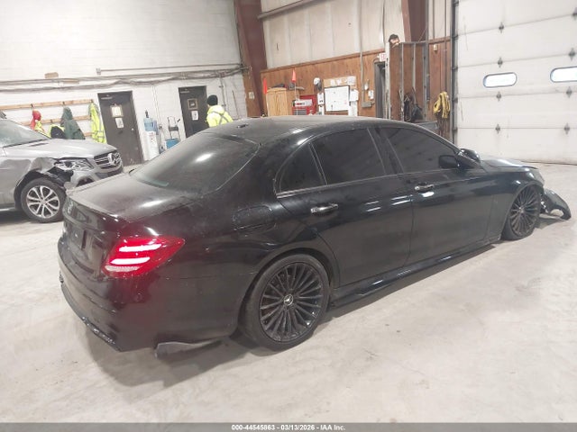 MERCEDES-BENZ E-CLASS - 4