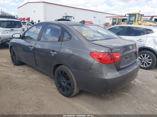 HYUNDAI ELANTRA GLS - 3