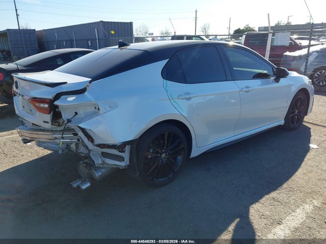 2023 Toyota CAMRY XSE photo 4