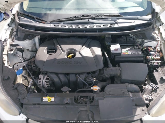 HYUNDAI ELANTRA LIMITED - 10