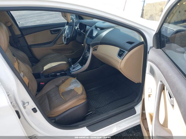 HYUNDAI ELANTRA LIMITED - 5