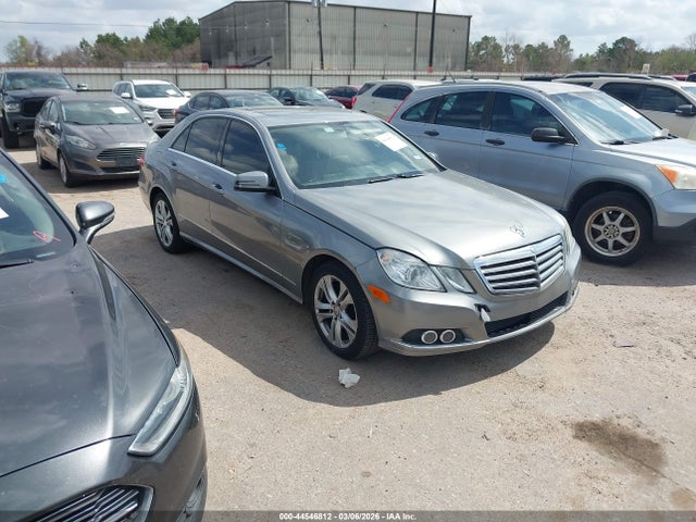 MERCEDES-BENZ E-CLASS - 1