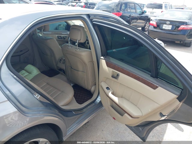 MERCEDES-BENZ E-CLASS - 8