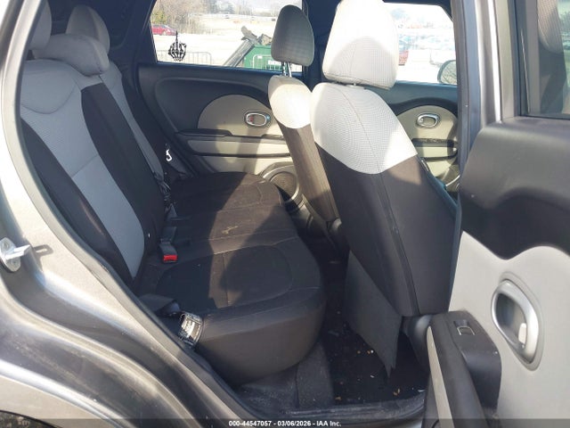 صورة 8 لـ 2019 KIA SOUL