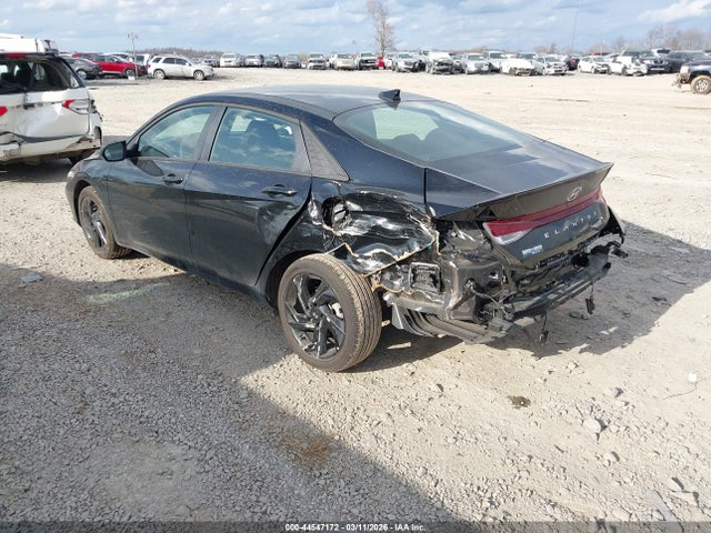 HYUNDAI ELANTRA SEL SPORT - 3