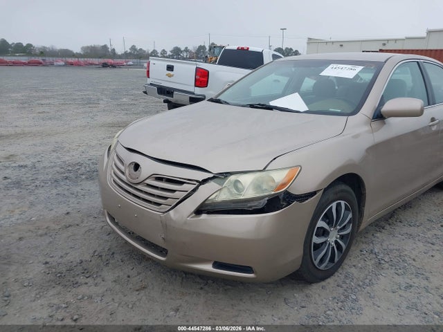 TOYOTA CAMRY - 6
