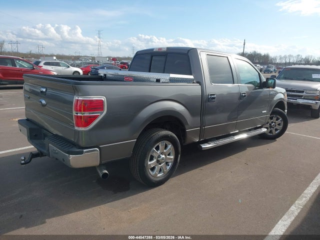 FORD F-150 XLT - 4