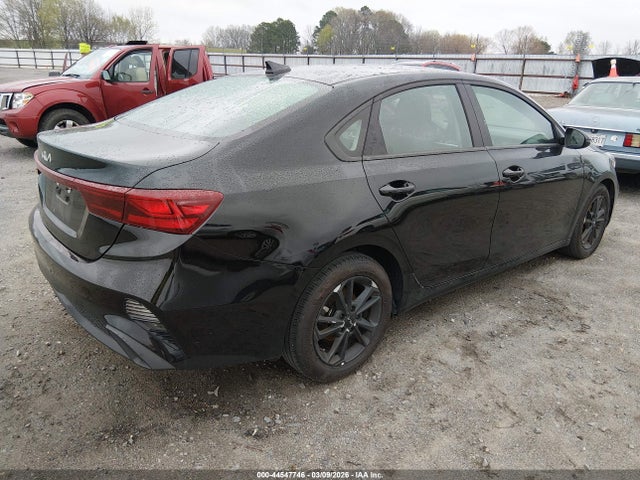 KIA FORTE LXS - 4