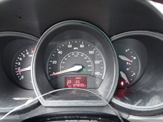 KIA RIO EX - 7