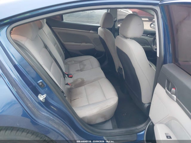 HYUNDAI ELANTRA SEL - 8