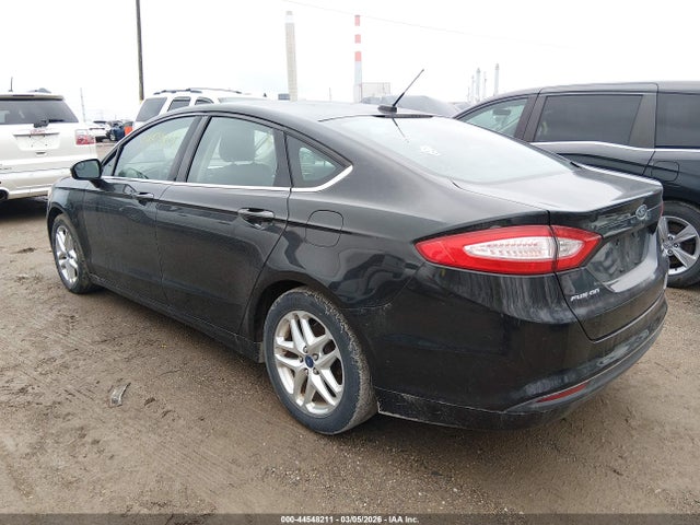 FORD FUSION SE - 3