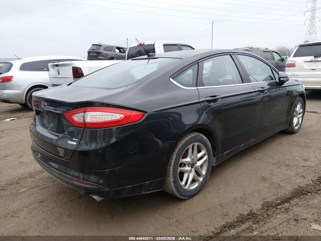 FORD FUSION SE - 4