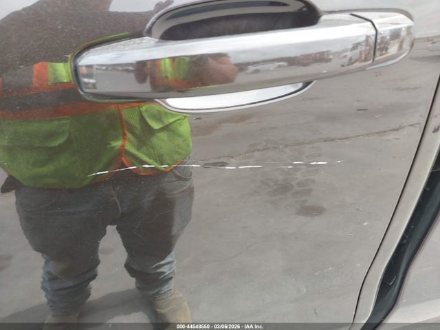 CHEVROLET SILVERADO 1500 1LT - 6