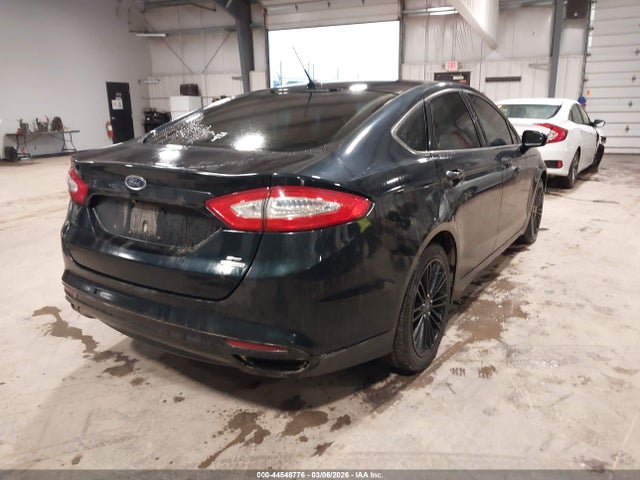 FORD FUSION SE - 4