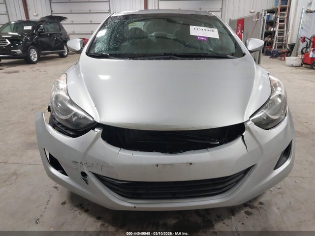 HYUNDAI ELANTRA GLS - 6