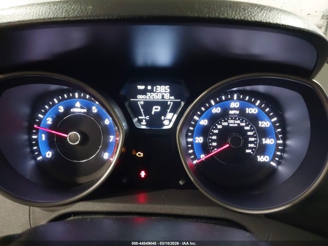 HYUNDAI ELANTRA GLS - 7