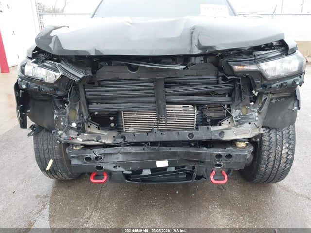 CHEVROLET COLORADO - 6