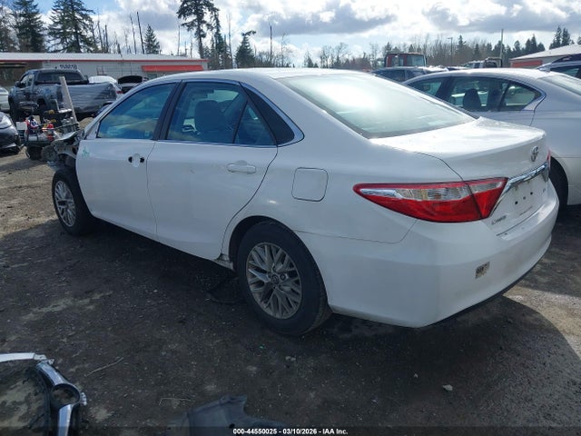 TOYOTA CAMRY - 3