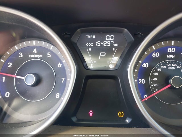 HYUNDAI ELANTRA GLS - 7