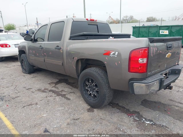 CHEVROLET SILVERADO 1500 - 3