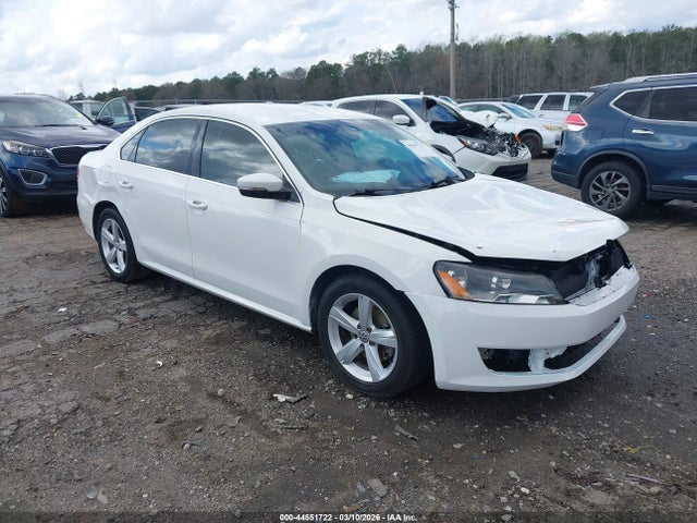 2015 VOLKSWAGEN PASSAT 1.8T SE