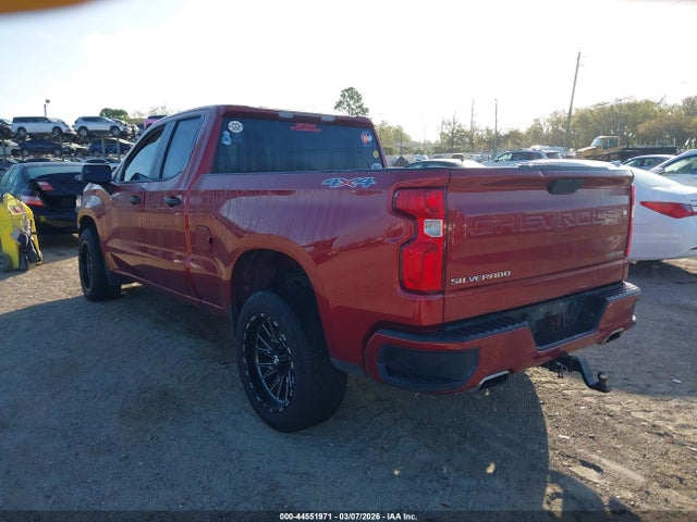 CHEVROLET SILVERADO 1500 CUSTOM - 3