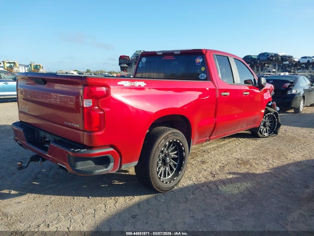 CHEVROLET SILVERADO 1500 CUSTOM - 4