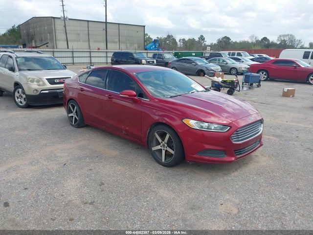 FORD FUSION SE - 1