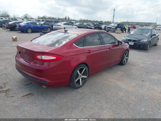 FORD FUSION SE - 4