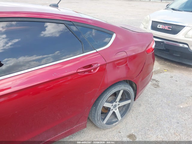 FORD FUSION SE - 6