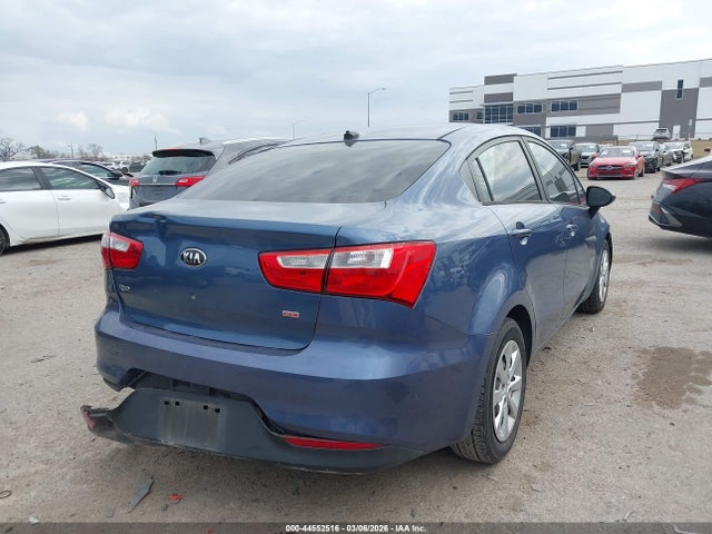 KIA RIO LX - 4