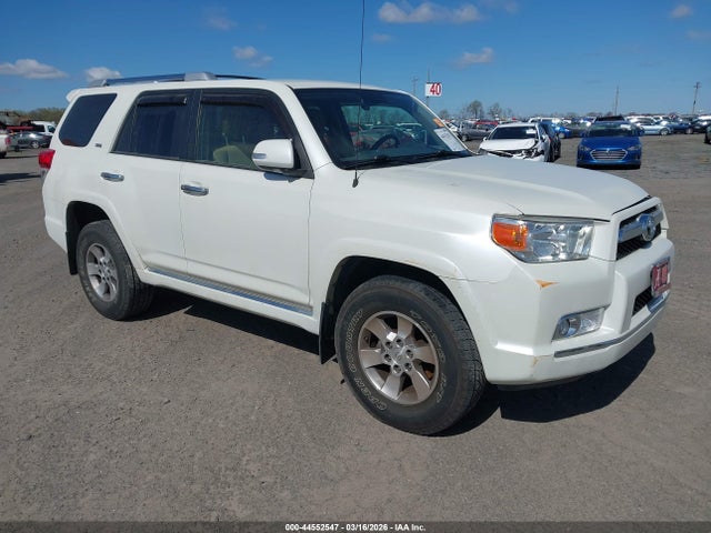 2013 TOYOTA 4RUNNER SR5