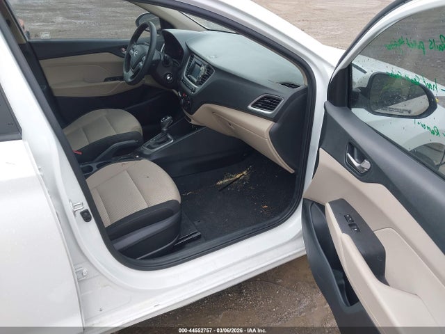 HYUNDAI ACCENT SE - 5