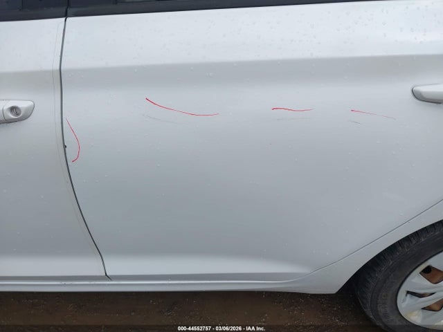 HYUNDAI ACCENT SE - 6