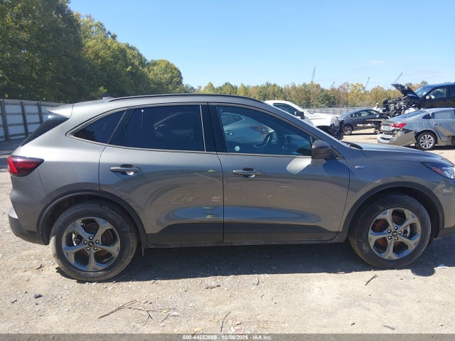 2025 FORD ESCAPE ST-LINE 13