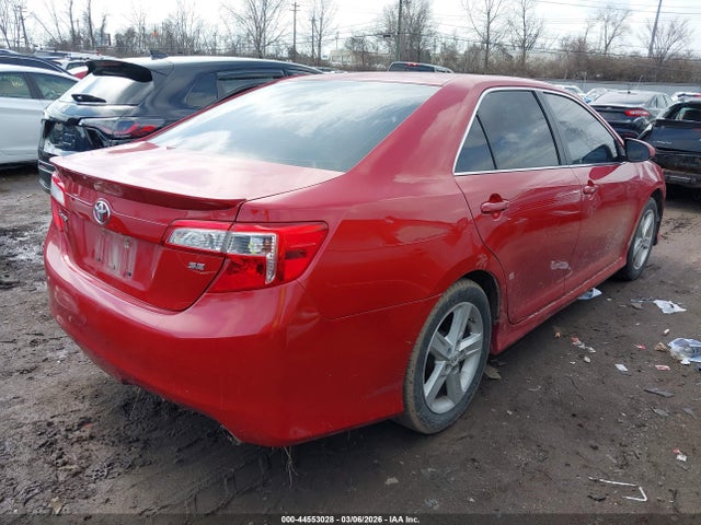 TOYOTA CAMRY - 4