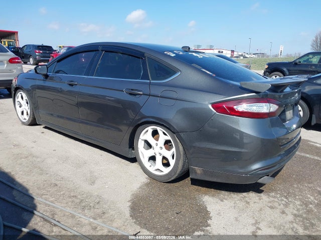 FORD FUSION SE - 3