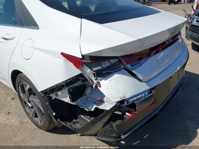 HYUNDAI ELANTRA SEL CONVENIENCE - 6