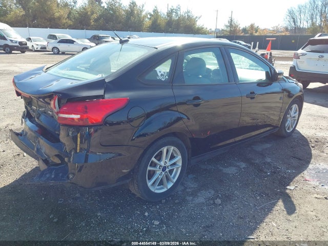 2017 FORD FOCUS SE — фото 4
