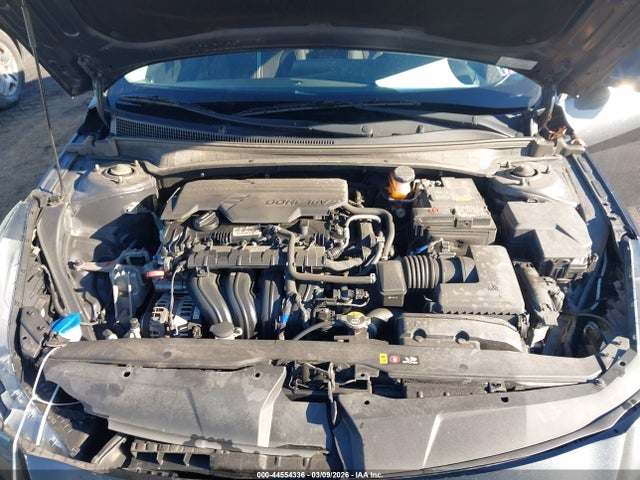 HYUNDAI ELANTRA SEL - 10