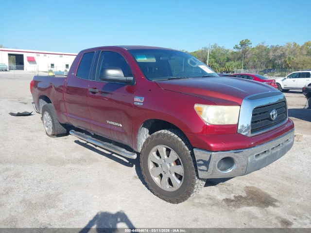TOYOTA TUNDRA - 1
