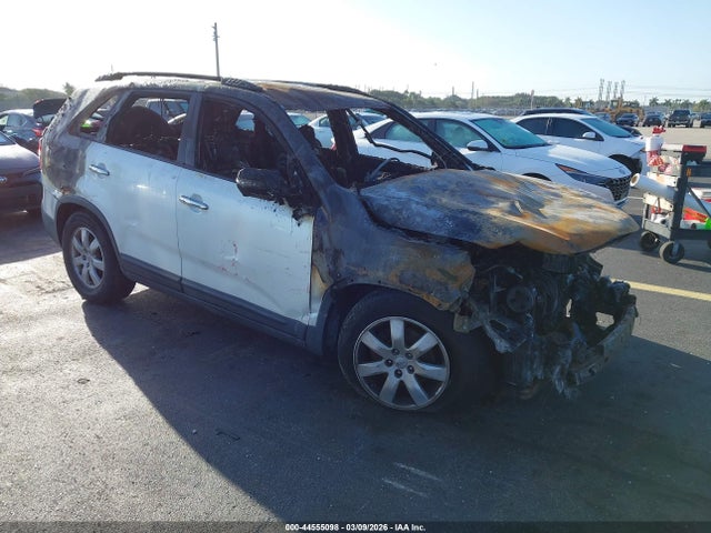 2012 KIA SORENTO LX