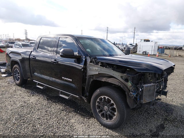 TOYOTA TUNDRA - 1